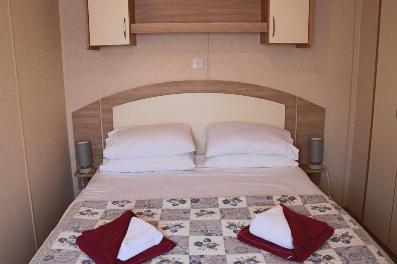 Palm 1 Park Home With Hot Tub Swanage Ngoại thất bức ảnh