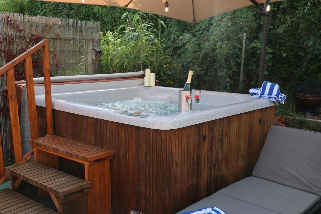 Palm 1 Park Home With Hot Tub Swanage Ngoại thất bức ảnh