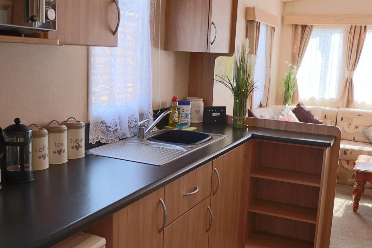 Palm 1 Park Home With Hot Tub Swanage Ngoại thất bức ảnh