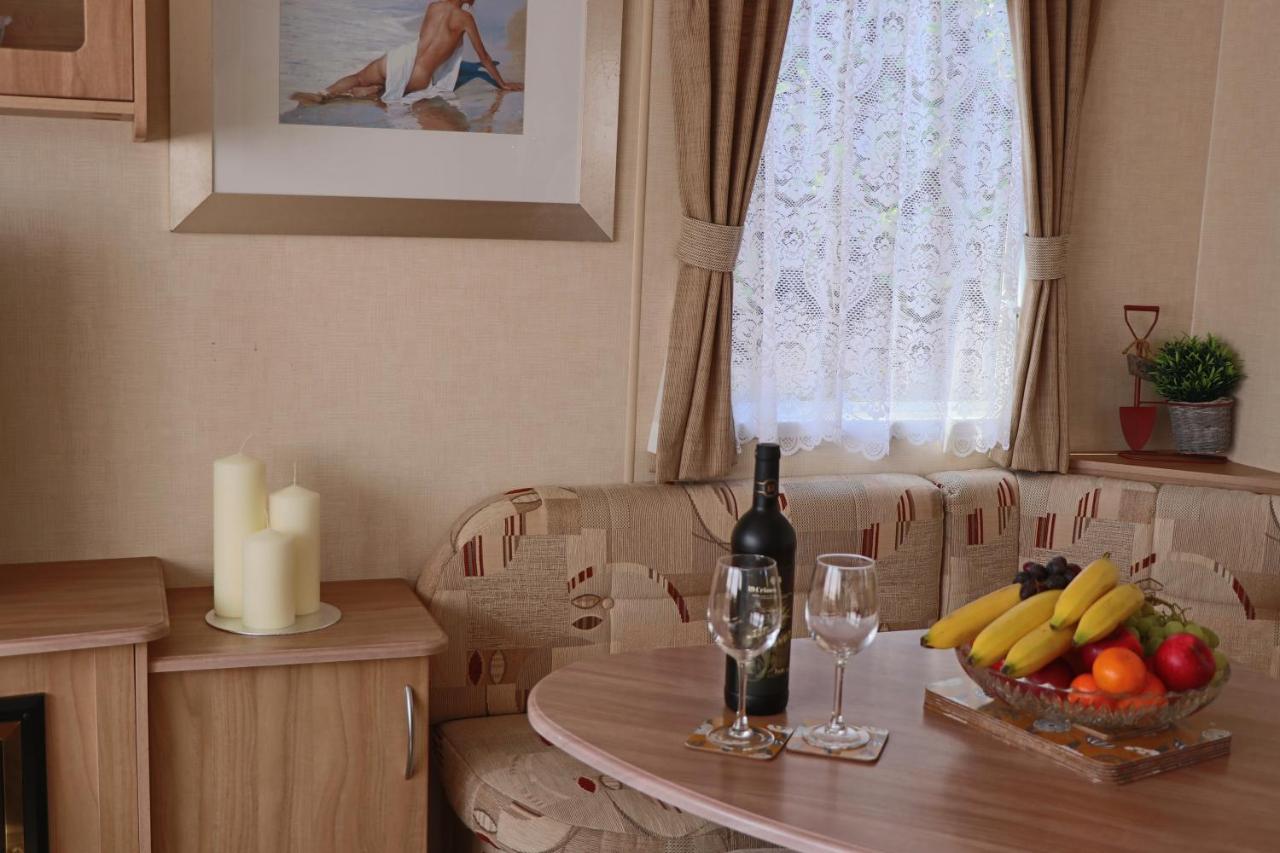 Palm 1 Park Home With Hot Tub Swanage Ngoại thất bức ảnh