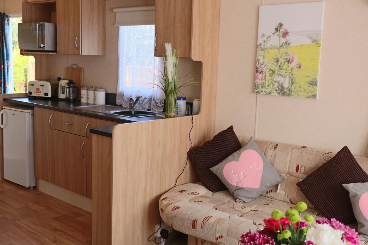 Palm 1 Park Home With Hot Tub Swanage Ngoại thất bức ảnh